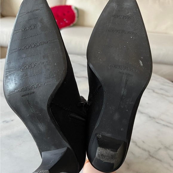 Stuart Weitzman - Picture 6 of 7